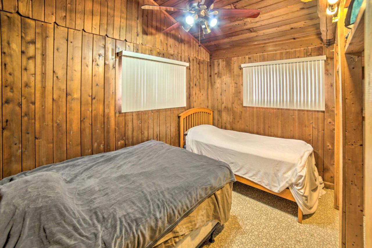 Cornell Home With Fire Pit And Hunting Access! ภายนอก รูปภาพ